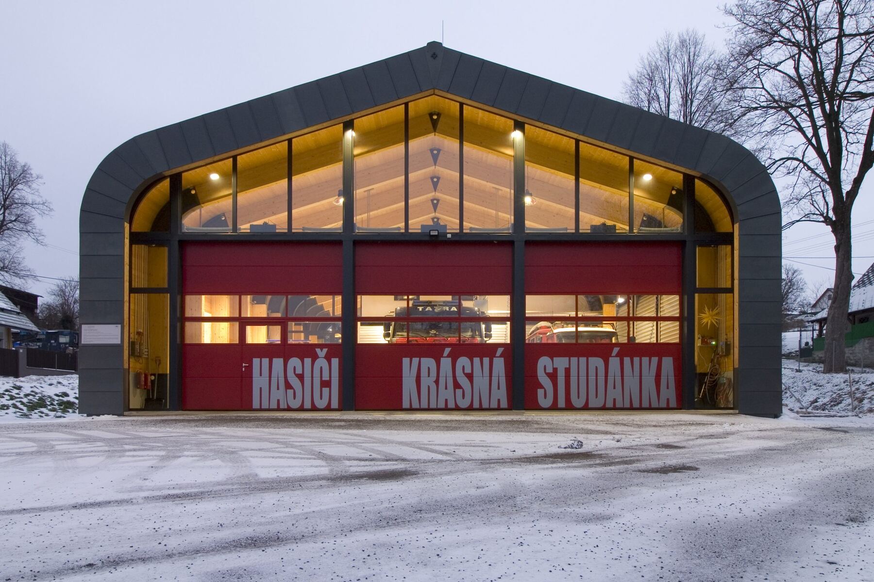 Dřevěná hasičská zbrojnice v Krásné Studánce od TOMIVOS